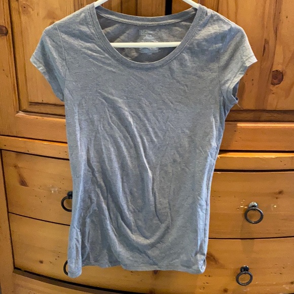 No Boundaries Tops - BOGO free closet! Basic gray shirt
